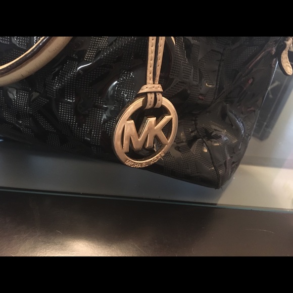 Michael Kors bag - Picture 3 of 5